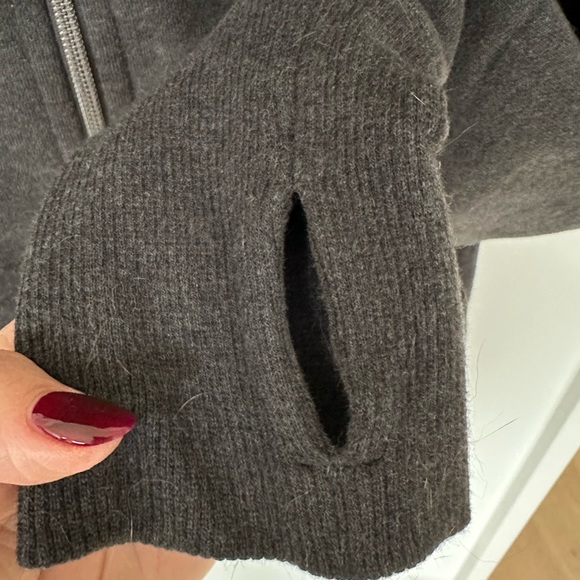 Lululemon Grey Zip Up Sweater. - Picture 4 of 5